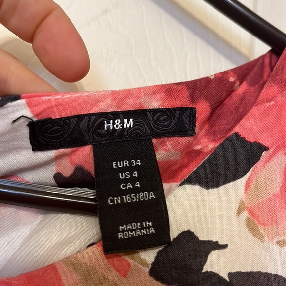 H&M Floral Dress - Picture 2 of 5